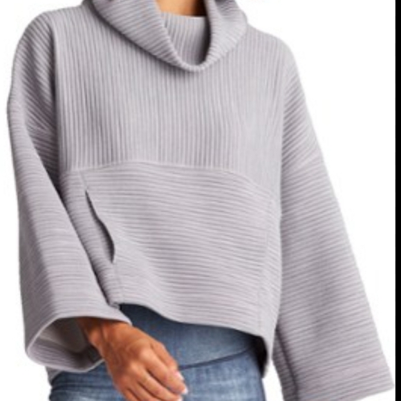Lucy Sweaters - Lucy Inner Journey Pullover